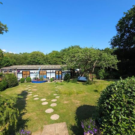 'Monktonmead Lodge' In Secluded Setting, With Private Indoor Pool. Ryde  Exterior photo