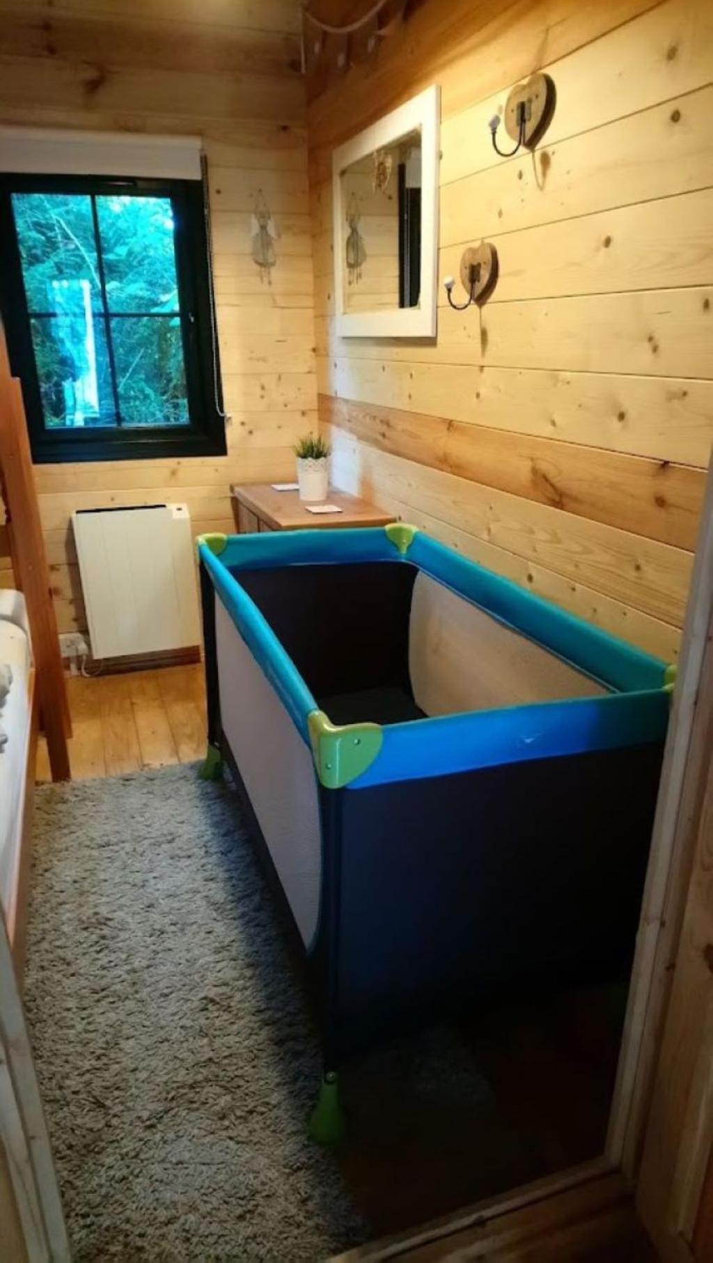 'Monktonmead Lodge' In Secluded Setting, With Private Indoor Pool. Ryde  Exterior photo